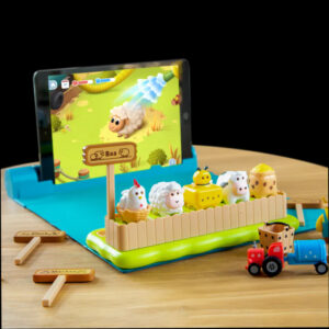 Plugo Farm The world’s first AR farm kit for kids