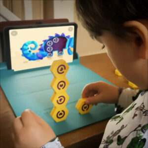Plugo Link Build and solve S.T.E.M. puzzles with